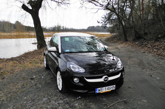 Opel Adam 1.4 Glam - bojowy słodziak