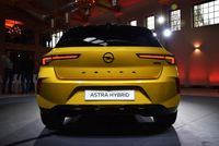 Opel Astra 2021 - tył