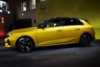 Opel Astra 2021 - profil