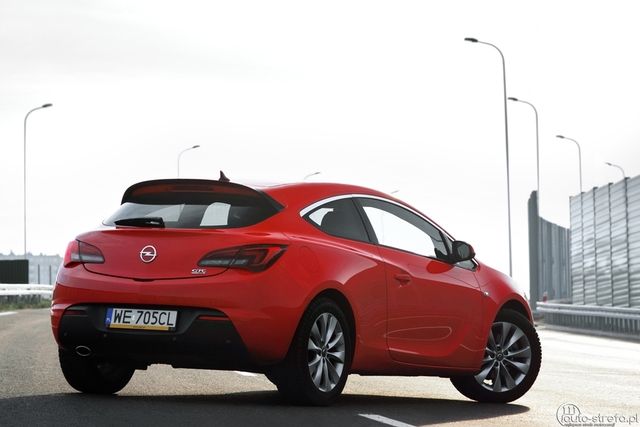 Opel Astra GTC 1.6 Turbo Sport 