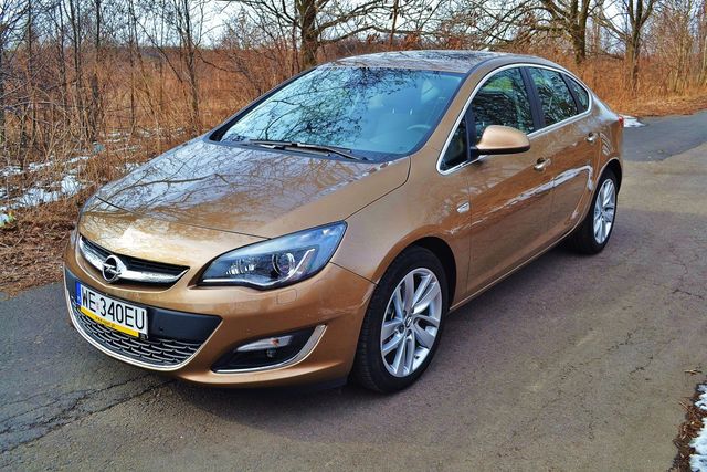 Opel Astra Sedan 1,7 CDTI