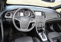 Opel Cascada 1.6 SIDI AT Cosmo - wnętrze