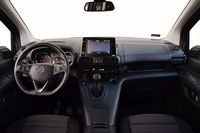 Opel Combo Life 1.5 D Elite - wnętrze