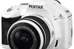 Biała lustrzanka Pentax K2000