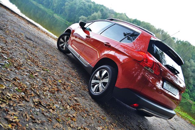 Peugeot 2008 1.2 PureTech Allure - crossover dla wymagających