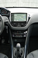 Peugeot 2008 1.2 VTi Allure - panel sterowania