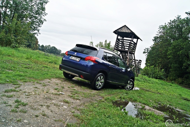 Peugeot 2008 1.2 VTi Allure bardzo "trendy"