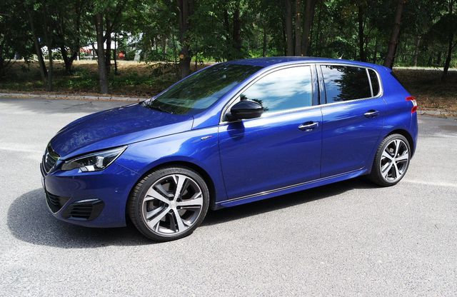 Peugeot 308 GT - francuska uniwersalność