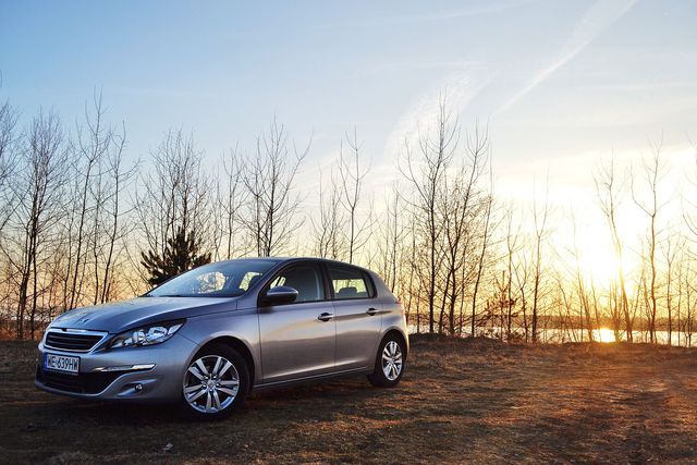 Peugeot 308 1.2 PureTech Active - nad wyraz żwawy