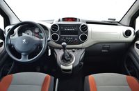 Peugeot Partner Tepee 1.6 BlueHDi Active - wnętrze