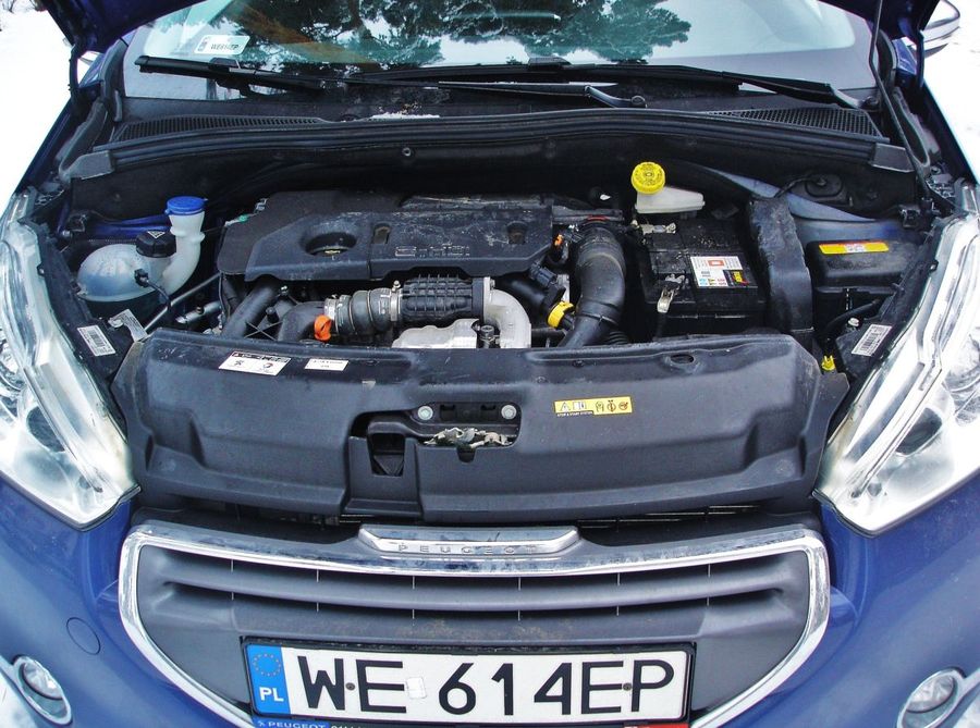 Peugeot 208 1,6 eHDI Allure silnik