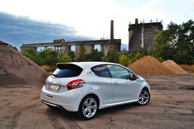 Peugeot 208 GTi