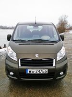 Peugeot Expert Tepee 2,0 HDI - przód auta