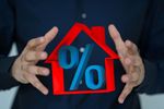 Kredyty mieszkaniowe: jak oprocentowanie i RSSO reagują na niskie stopy procentowe?
