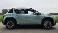 Renault 4 E-Tech - profil