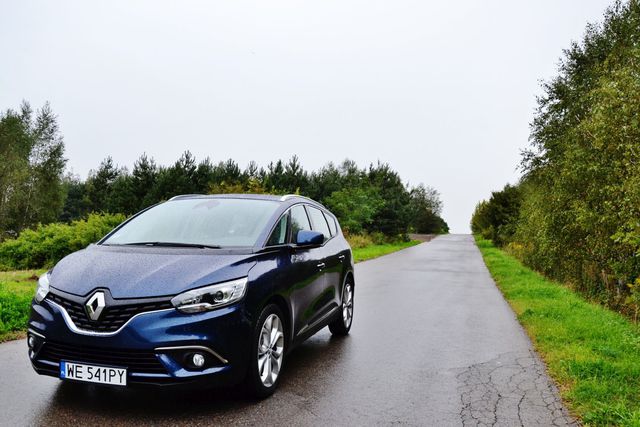 Renault Grand Scenic dCi 110 Hybrid Assist