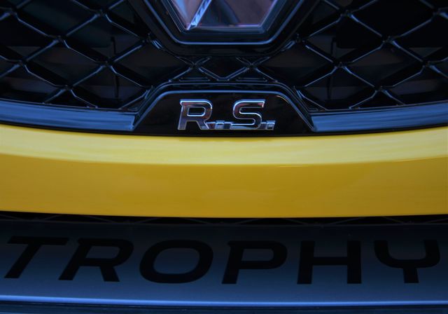 Renault Megane RS Trophy - 300 konny Francuz rodem z F1