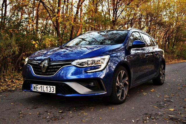 Renault Megane Grandtour E-TECH - hybryda dla oszczędnych