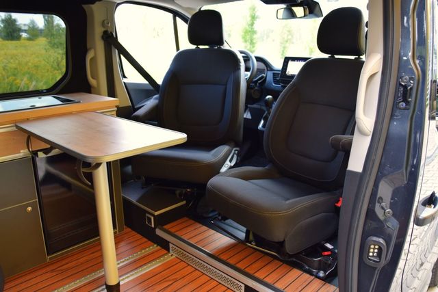 Renault Trafic Wavecamper z długą listą zalet