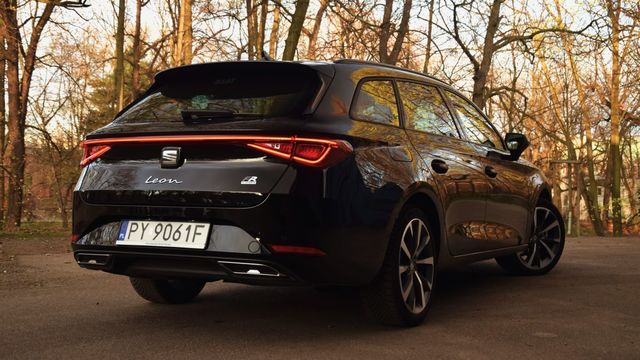 SEAT Leon Sportstourer e-Hybrid, czyli kombi, które warto poznać bliżej