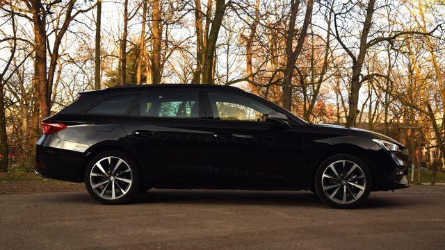 SEAT Leon Sportstourer e-Hybrid, czyli kombi, które warto poznać bliżej