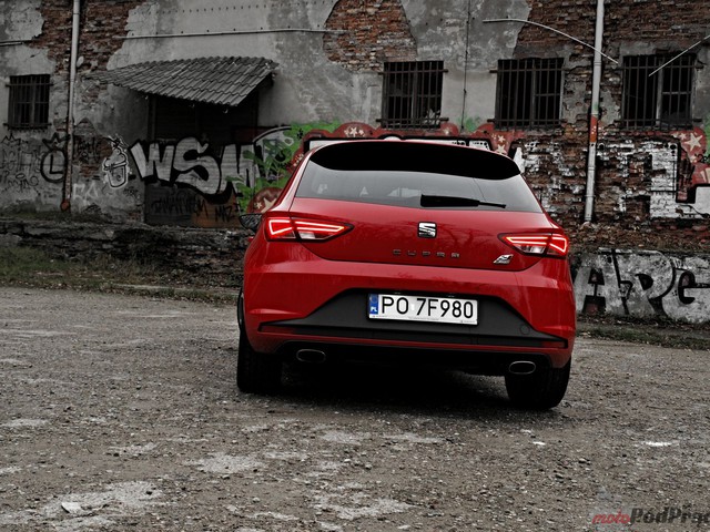 Seat Leon Cupra nieokiełznany jak kobieta