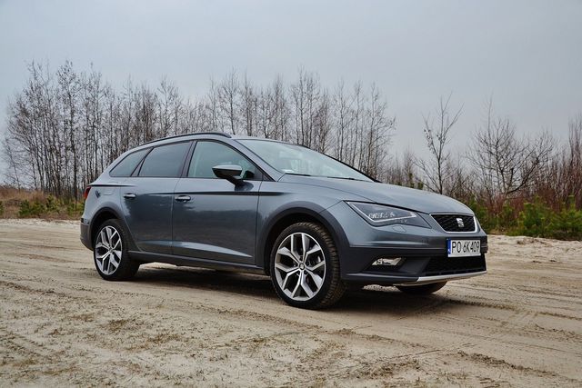 Wszechstronny SEAT Leon X-PERIENCE 2.0 TDI 4Drive