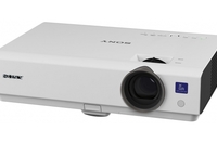 Projektory Sony VPL-D100 i VPL-E200