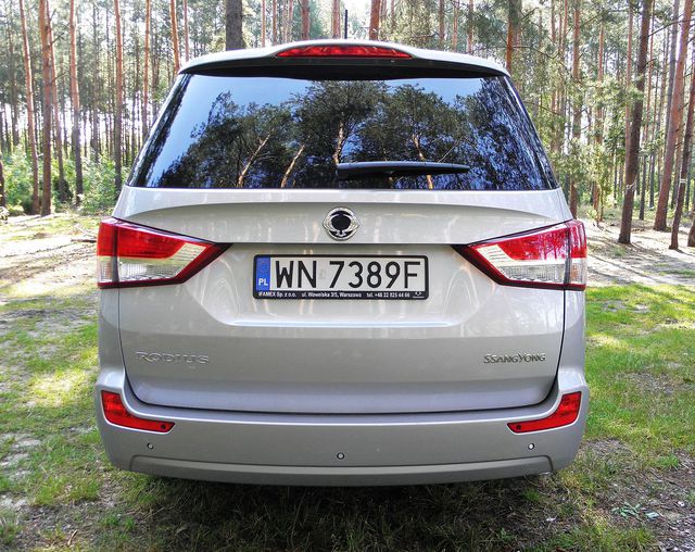 Oryginalny SsangYong Rodius 2.0 e-XDi E-Tronic Sapphire