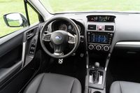 Subaru Forester 2.0 XT - wnętrze