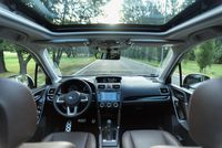 Subaru Forester XT - wnętrze i szyberdach