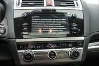 Subaru Outback 2.0 Exclusive - wyświetlacz
