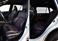 Suzuki Across 2.5 Plug-in Hybrid E-Four E-CVT Elegance - fotele