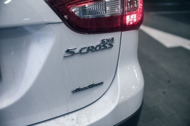 Suzuki SX4 S-Cross - groźny lecz miękki