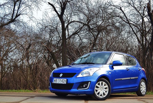 Suzuki Swift 1.2 VVT AT Comfort to samochód miejski