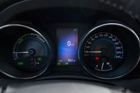 Toyota Auris Hybrid - zegary