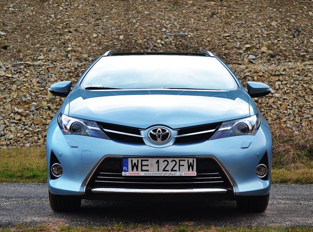 Toyota Auris Touring Sports D4-D Prestige świetnie się sprzedaje