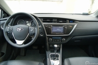 Toyota Auris Valvematic 130 Multidrive S Prestige - wnętrze