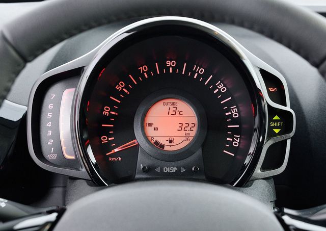 Ekstrawagancka Toyota Aygo 1.0 VVT-i X-cite
