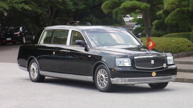 Toyota Century, limuzyna japońskiego cesarza