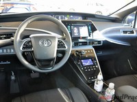 Toyota Mirai - wnętrze