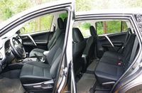 Toyota RAV4 Valvematic 150 Multidrive S - przednie i tylne fotele