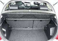 Toyota Yaris Hybrid - bagażnik