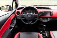 Toyota Yaris 1.33 Dynamic - wnętrze