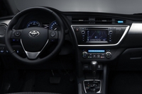 Toyota Auris Valvematic - wnętrze
