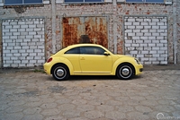 Volkswagen Beetle 1.4 TSI Design - widok z boku