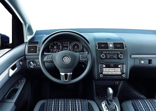 Volkswagen Cross Touran 2,0 TDI DSG