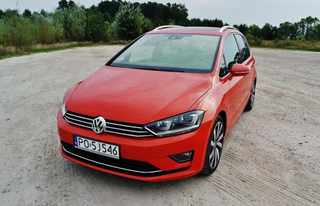 Volkswagen Golf Alltrack 2.0 TDI DSG 4Motion vs. Volkswagen Golf Sportsvan 1.4 TSI DSG Highline