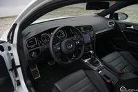 Volkswagen Golf R - wnętrze