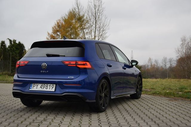 Volkswagen Golf 1.5 eTSI mHEV DSG R-Line